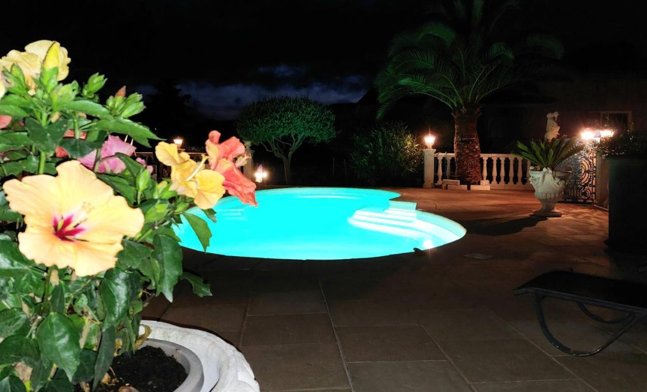 Peymeinade Gite Les Pins Climatise Piscine Chauffee Jardin מראה חיצוני תמונה